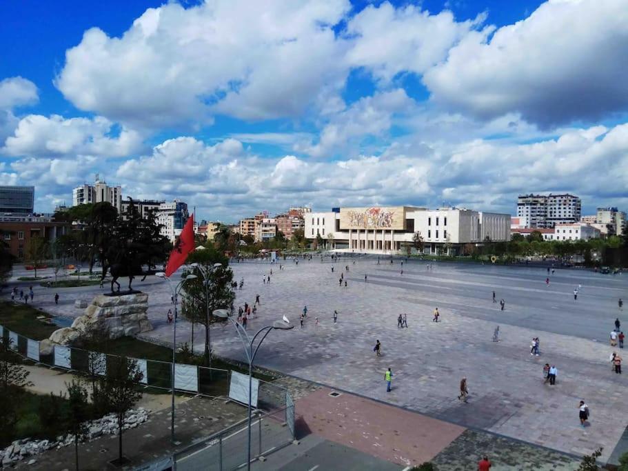 City Centre Big Art'Partment Heart Of The Capital Tirana Exterior foto